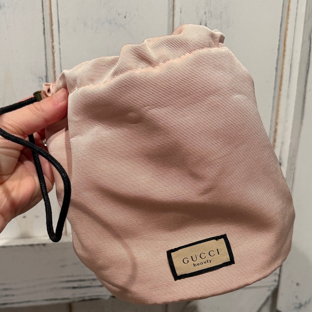 Gucci Blush Satin Cosmetic Bag - Picture 4 of 6